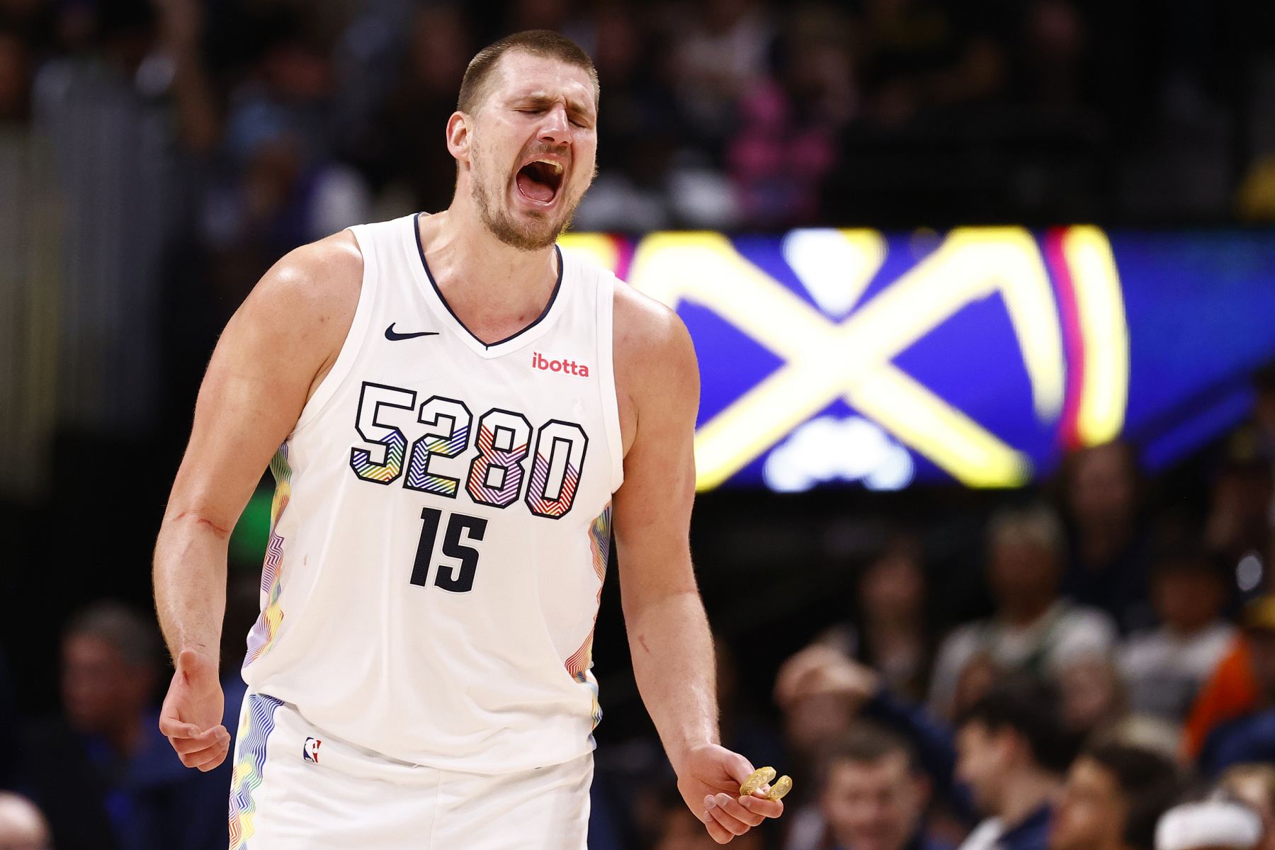 Jokic erzielte nach drei Vierteln ein Triple-Double und verhalf den Nuggets zu einem zweistelligen Vorsprung.