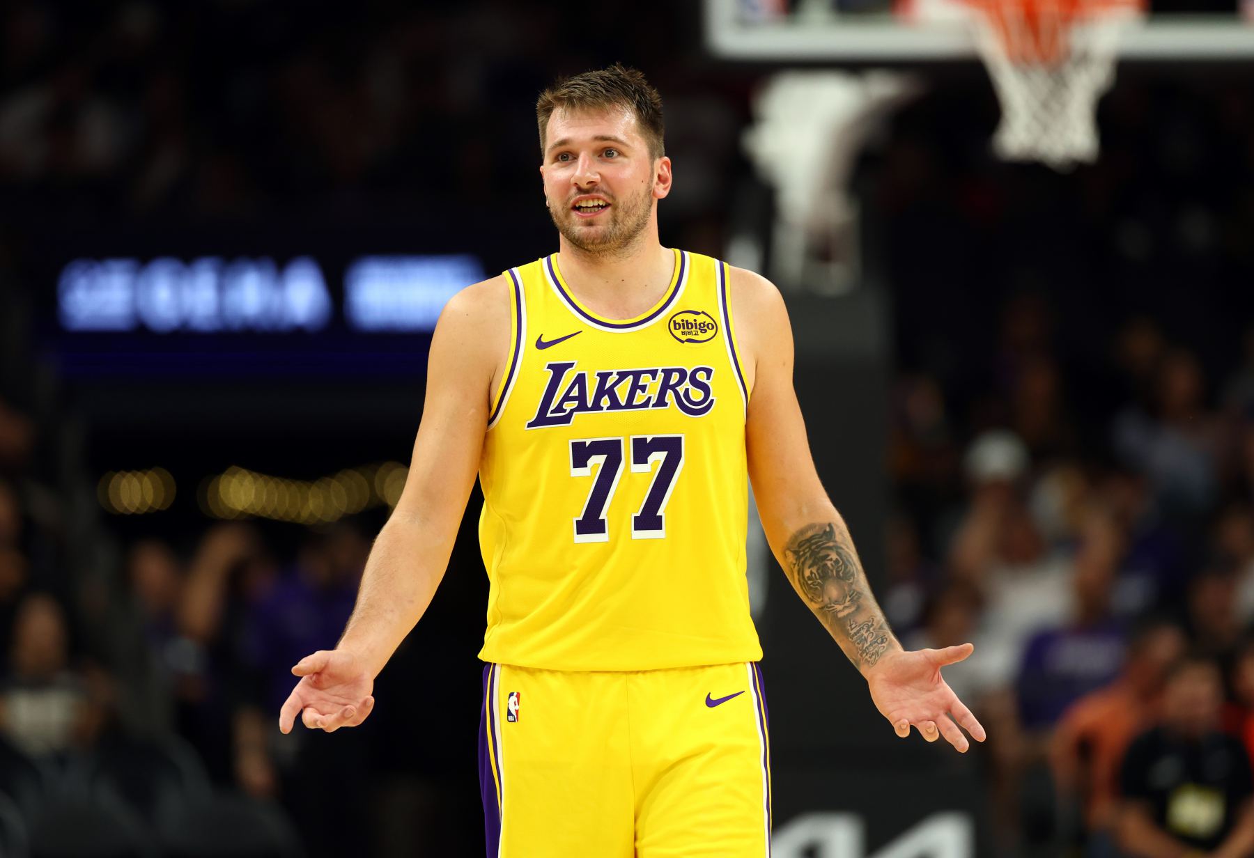 Doncic hat ein schreckliches Gefühl für die Ballkontrolle! Redick: In den letzten beiden Spielen haben die Gegner Defensivspieler geschickt, um ihn zu bedecken.
